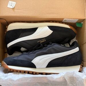 Puma Women’s Sneaker in Black with White Formstrip